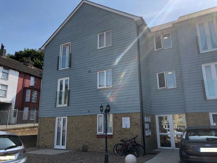 1 Bedroom Apartment To Rent In Tower Hamlets Road, Dover, CT17