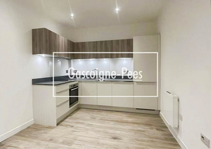 1 Bedroom Apartment To Rent In Ashwood Park, Basingstoke, RG23