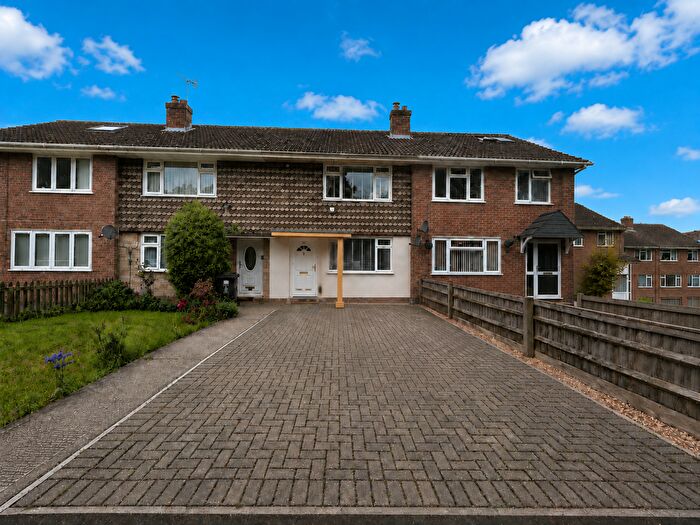 2 Bedroom Terraced House For Sale In Sams Lane, Blunsdon, Swindon, SN26