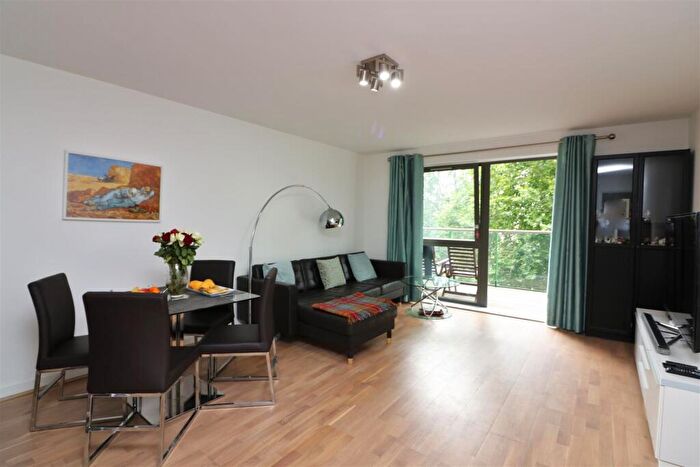 2 Bedroom Apartment To Rent In Spring Apartments, Stebondale Street, E14