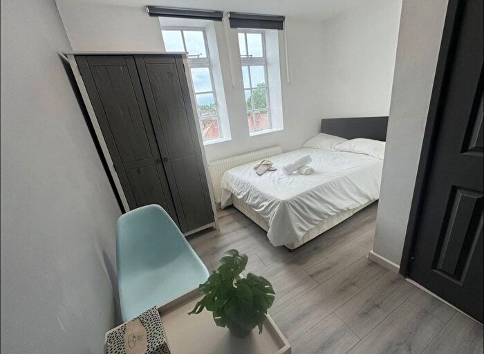 Studio To Rent In Whitchurch Lane, Edgware, HA8