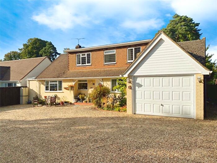 5 Bedroom Detached House For Sale In Nine Mile Ride, Finchampstead, Berkshire, RG40