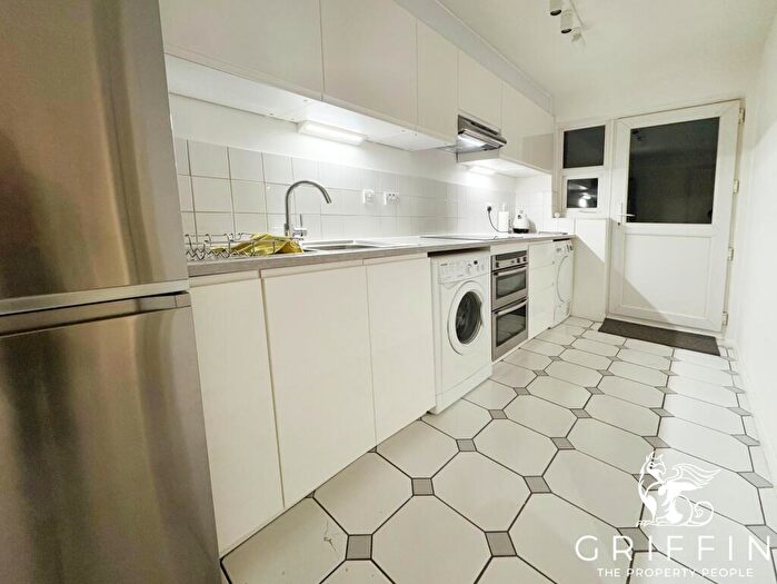 1 Bedroom Maisonette To Rent In Bankfoot, Badgers Dene, Grays, RM17