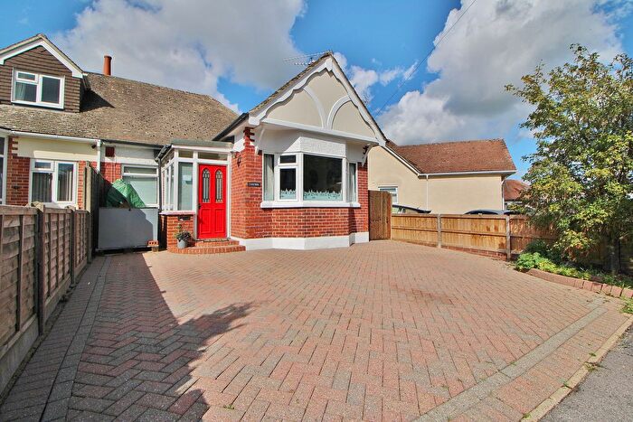 3 Bedroom Semi-Detached Bungalow For Sale In Lone Valley, Widley, PO7