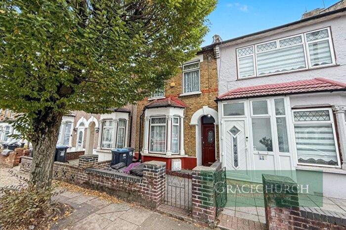 2 Bedroom Terraced House To Rent In Huxley Road, Edmonton, N18