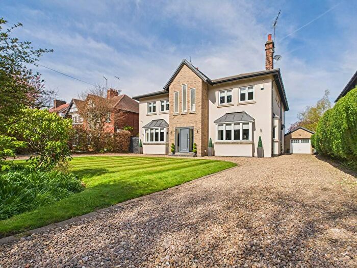 5 Bedroom Detached House For Sale In Riplingham Road, Kirk Ella, HU10