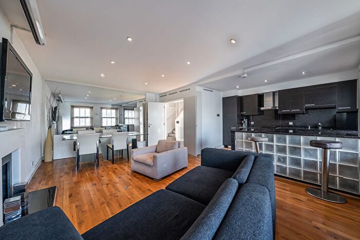 3 Bedroom Flat To Rent In Ennismore Gardens, London, SW7