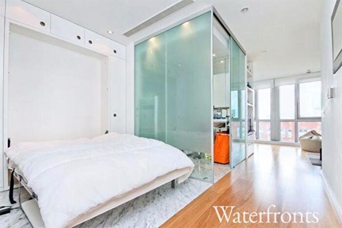 Studio To Rent In Ontario Tower, Fairmont Avenue, London, E14