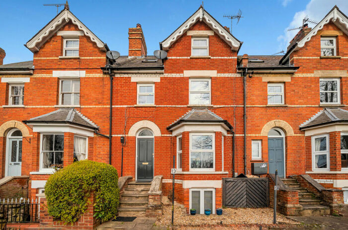 1 Bedroom Apartment To Rent In Fairview Road, Wokingham, Berkshire, RG40