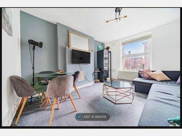 1 Bedroom Flat To Rent In Marnock House, London, SE17