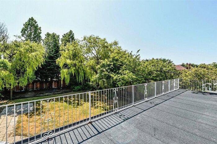 4 Bedroom Detached House For Sale In Prestwick Drive, Liverpool, Merseyside, L23