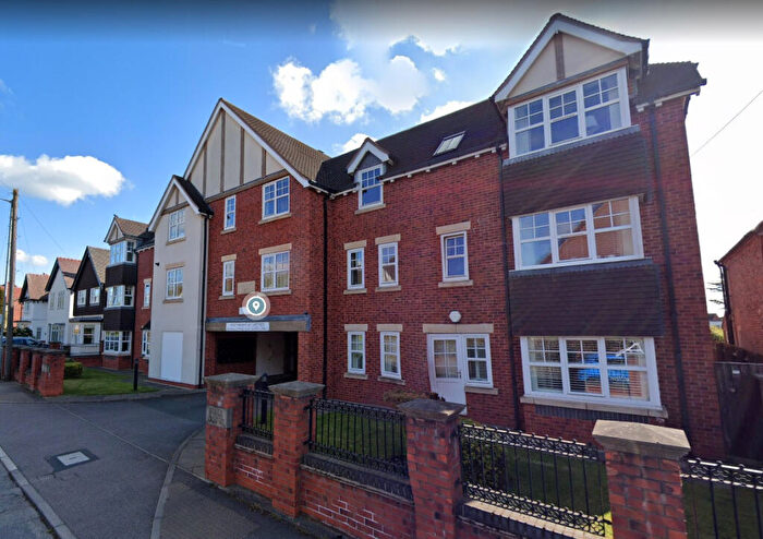 2 Bedroom Apartment To Rent In Wigginton Road, Tamworth, Staffordshire, B79