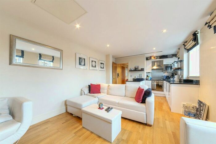 1 Bedroom Flat To Rent In Romney House, Marsham Street, London, SW1P