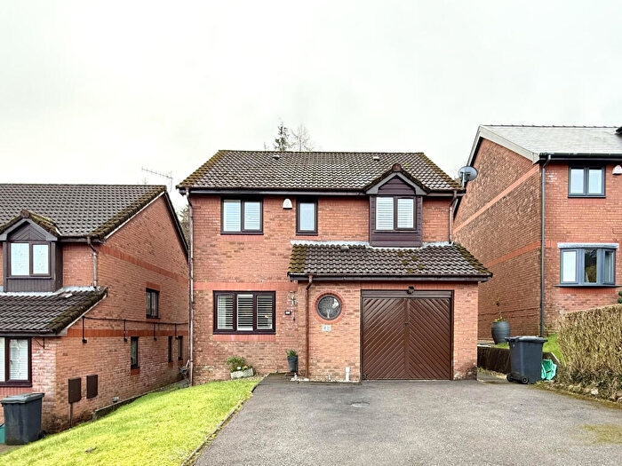 4 Bedroom Detached House For Sale In Forest View, Mountain Ash, Rhondda Cynon Taf, CF45