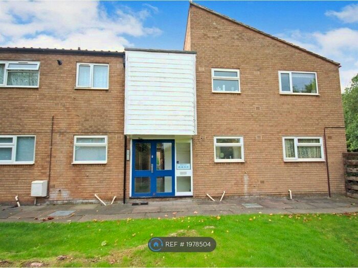 2 Bedroom Flat To Rent In Padmore Court, Leamington Spa, CV31