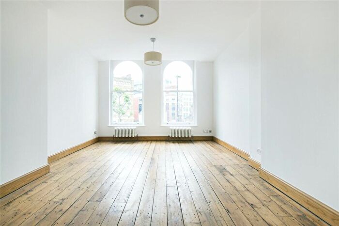 1 Bedroom Apartment To Rent In Pear Tree Court, London, EC1R