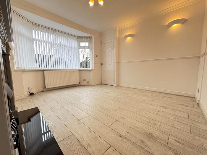 3 Bedroom End Of Terrace House For Sale In Carmodale Avenue, Great Barr, Birmingham, B42
