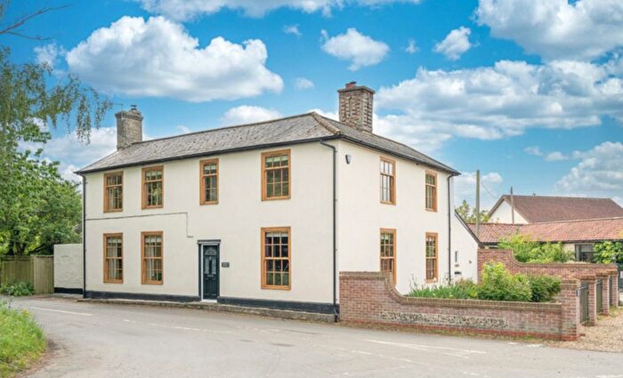 4 Bedroom Detached House For Sale In Bunwell Road, Besthorpe, NR17