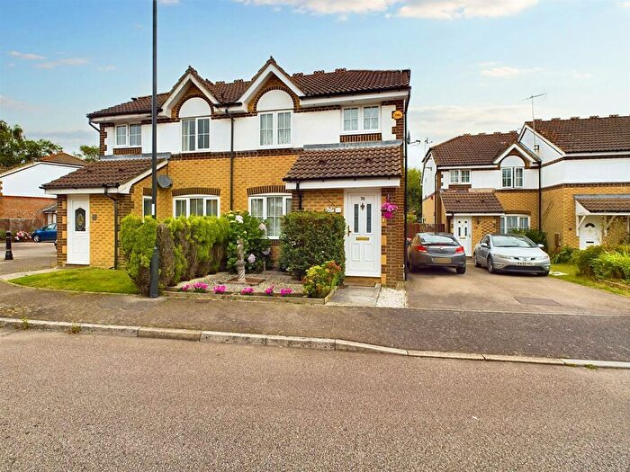 3 Bedroom House To Rent In Goddard Close, Maidenbower, RH10