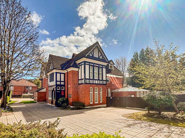 2 Bedroom Flat To Rent In Tower Road, Poole - Available Now, BH13