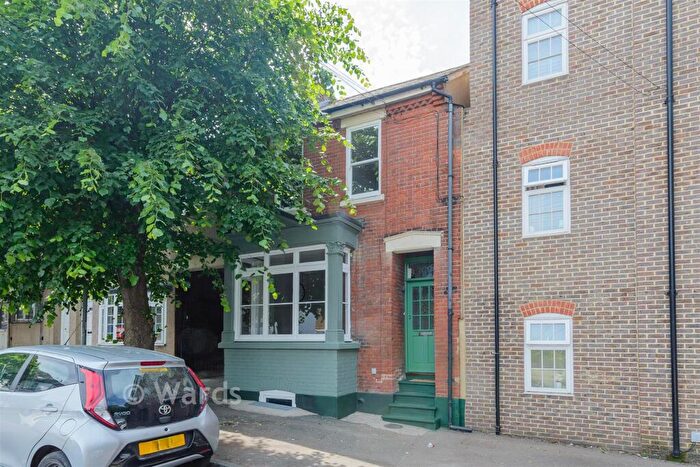4 Bedroom Terraced House For Sale In Westcourt Street, Gillingham, Kent, ME7
