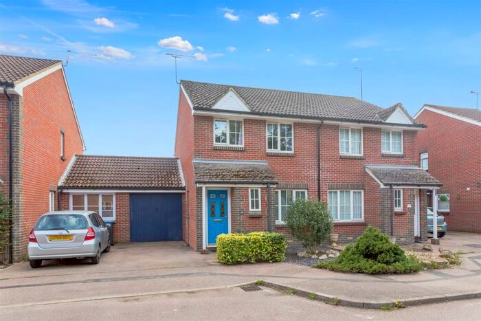 3 Bedroom Semi-Detached House To Rent In Payton Drive, Burgess Hill, West Sussex, RH15