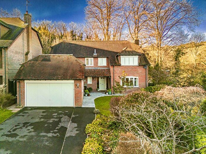 5 Bedroom Detached House For Sale In Hill Gardens, Streatley On Thames, RG8