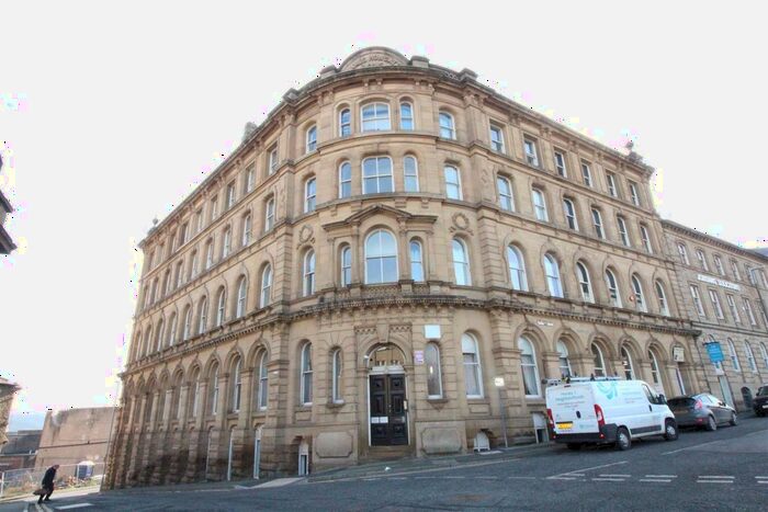1 Bedroom Flat To Rent In Howgate House, Wellington Road, Dewsbury, WF13
