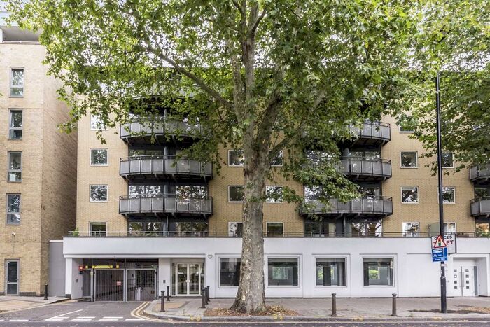 2 Bedroom Flat To Rent In Chiswick High Road, London, W4