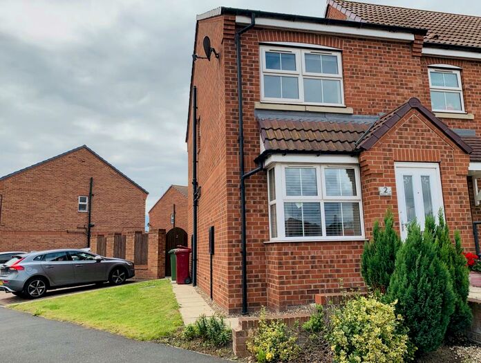 2 Bedroom End Of Terrace House To Rent In Heron Gate, Scunthorpe, DN16