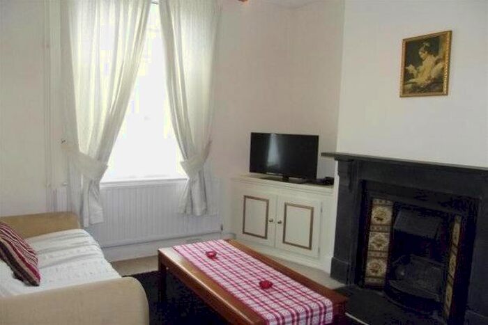 2 Bedroom Property To Rent In Doris Street, Newmarket, CB8