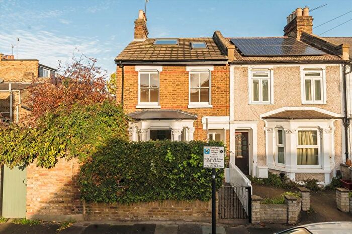 4 Bedroom Property To Rent In Fraser Street, Chiswick, W4