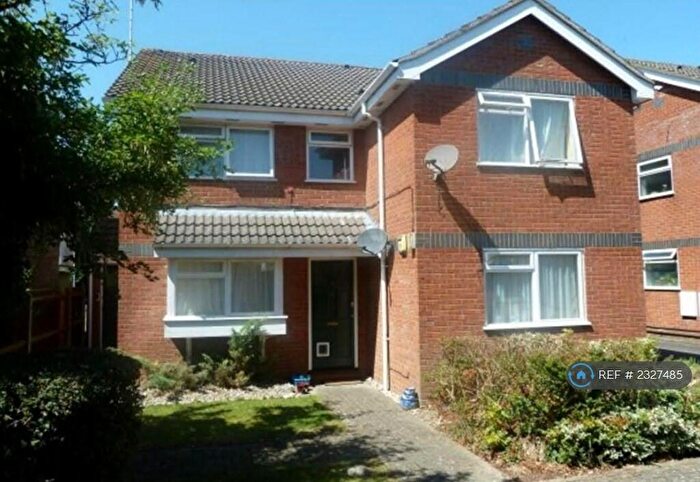 1 Bedroom Flat To Rent In Lynwood Lodge, Dunstable, LU6