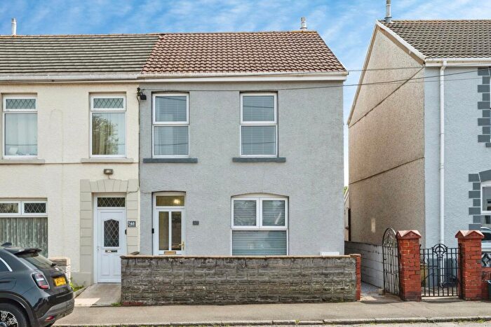 3 Bedroom Semi-Detached House For Sale In Dyffryn Road, Gorseinon, Swansea, SA4