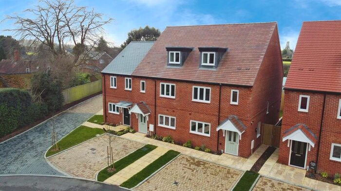 3 Bedroom Semi-Detached House For Sale In Darnell Place, Woodcote, Reading, RG8