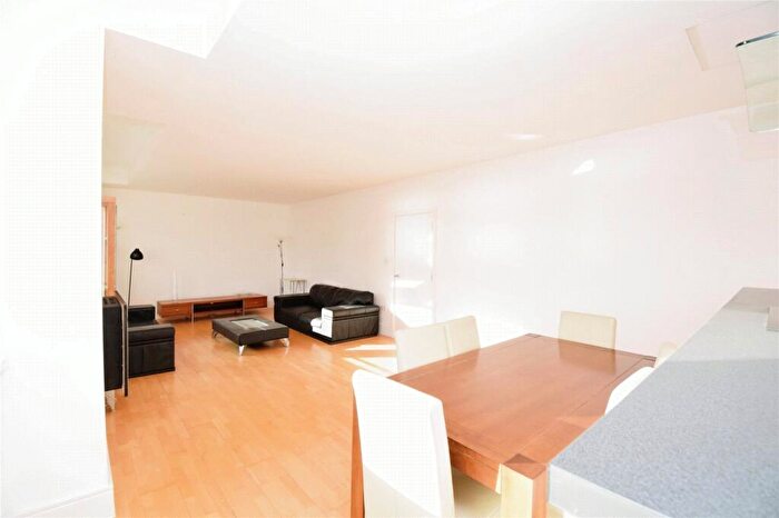 2 Bedroom Apartment To Rent In Water Street, City Centre, Liverpool, L3