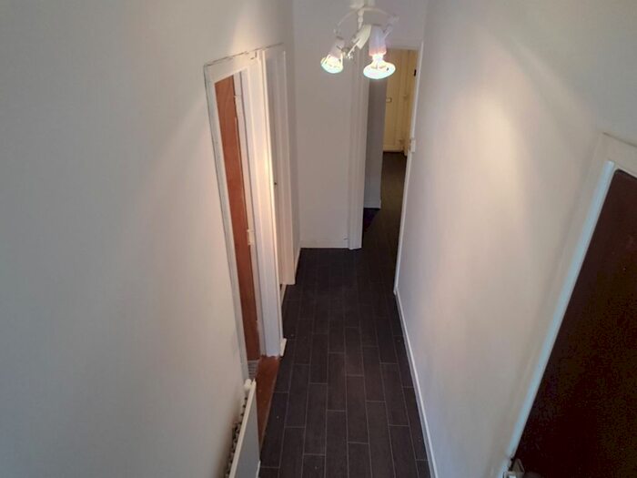 1 Bedroom Flat To Rent In Carlton Terrace, Mount Pleasant, Swansea, SA1