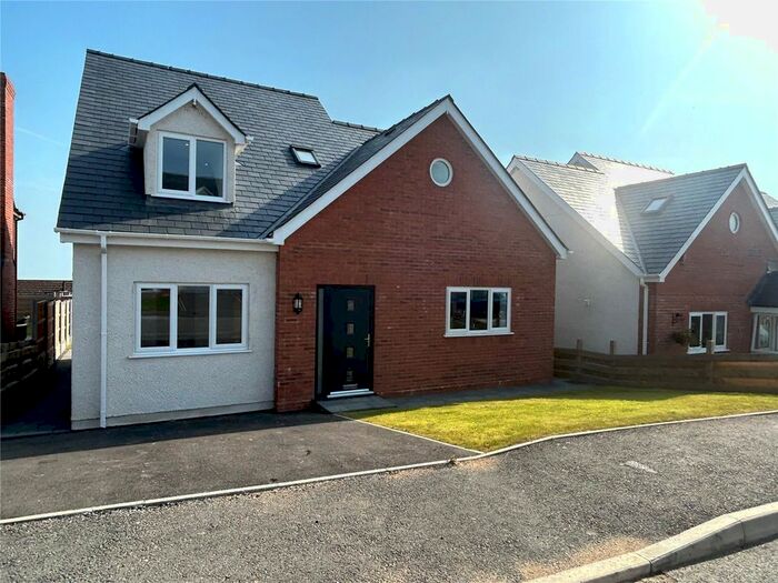 4 Bedroom Detached House For Sale In Parys Uchaf, Bull Bay, Anglesey, Sir Ynys Mon, LL68