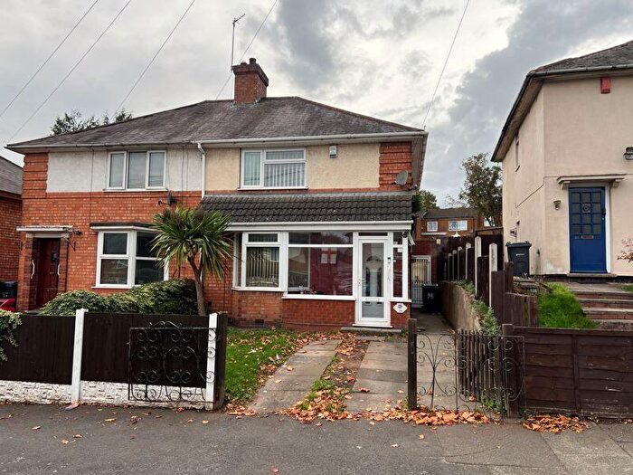 3 Bedroom Semi-Detached House For Sale In Ellerton Road, Kingstanding, Birmingham, B44