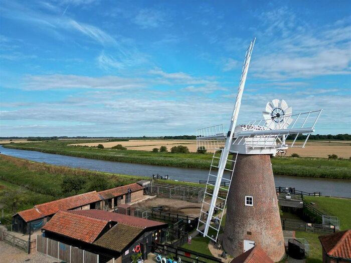 4 Bedroom Detached House For Sale In New Road, Tunstall, Norwich, NR13