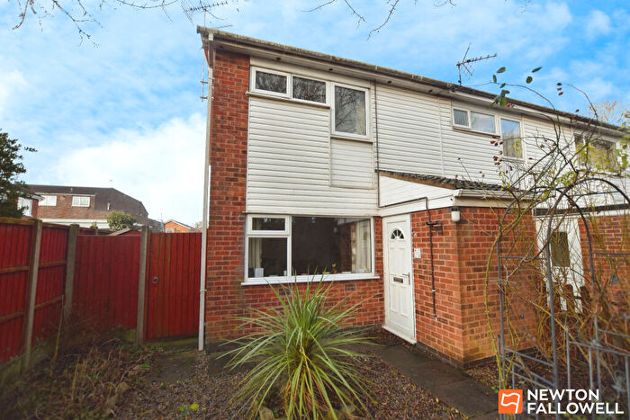 2 Bedroom Town House For Sale In Lanes Close, Sileby, LE12