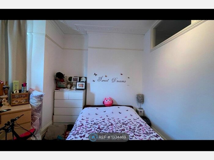 1 Bedroom Flat To Rent In Canning Road, Croydon, CR0