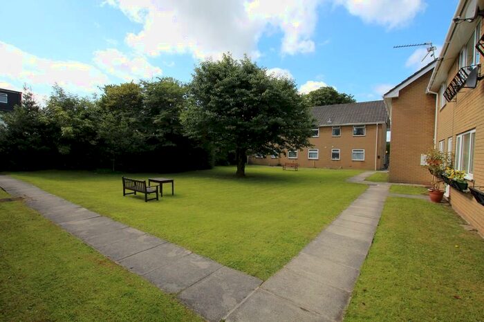 2 Bedroom Ground Maisonette To Rent In Penlline Court, Penlline Road, Whitchurch, CF14