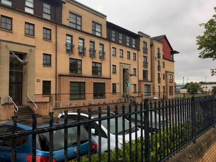 2 Bedroom Flat To Rent In Kidston Terrace, Glasgow, G5