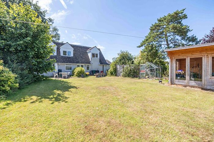 5 Bedroom Detached House For Sale In Barrow Hill Rise, Ashford, TN25