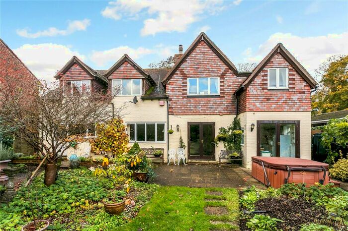 5 Bedroom Detached House For Sale In Skirmett, Henley-on-Thames, Oxfordshire, RG9