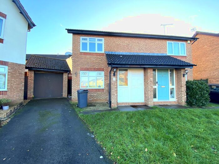 2 Bedroom Semi-Detached House To Rent In Honeysuckle Road, Hamilton, Leicester, LE5