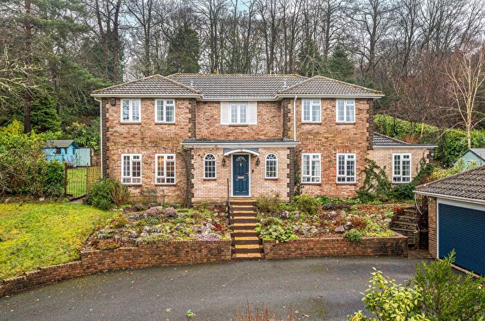 4 Bedroom Detached House For Sale In Haslemere, Surrey, GU27