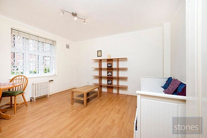 Apartment To Rent In Belsize Grove, Belsize Park, London, NW3