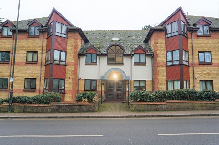 2 Bedroom Flat To Rent In Hatfield Road, St. Albans, AL1